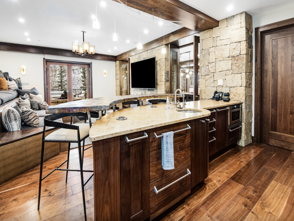 Ski In Ski Out Vail 8 Bedroom Luxury Vacation Home Sleeps 18